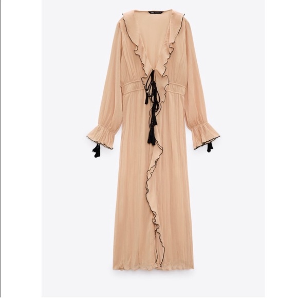 Zara Ruffled Dress With Bows - Picture 4 of 6